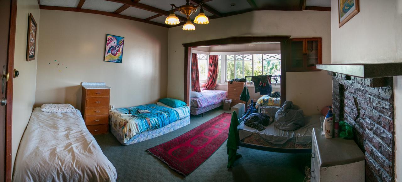 The Palace Backpackers Нелсън Екстериор снимка