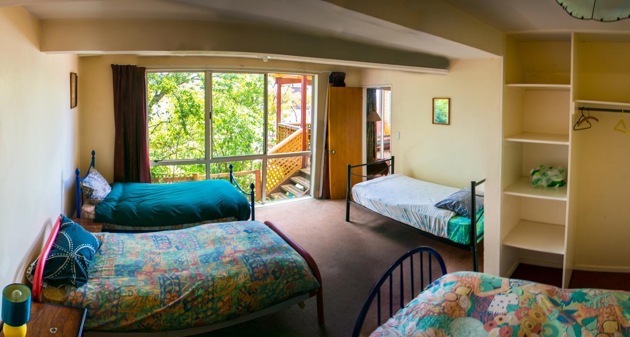 The Palace Backpackers Нелсън Екстериор снимка